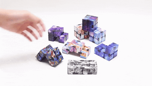 Gif Manipulation Cube Magique